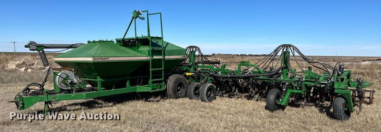 Great Plains grain drill - OA9565