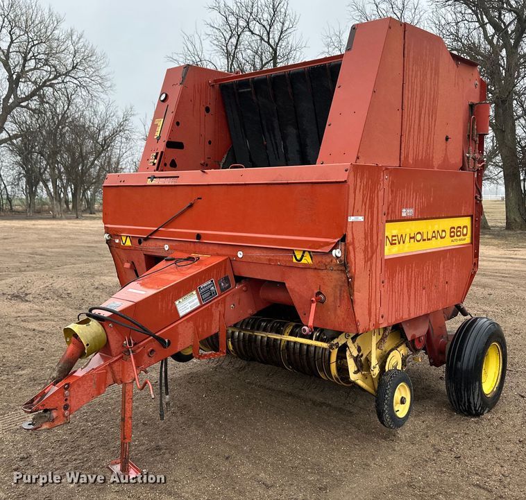 1994 New Holland 660 round baler - OA9659