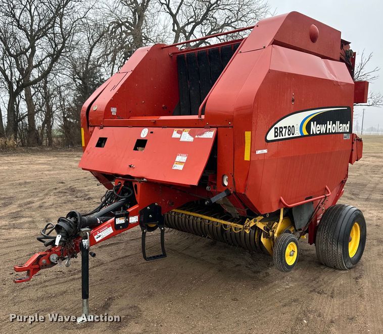 2006 New Holland BR780A round baler - OA9662