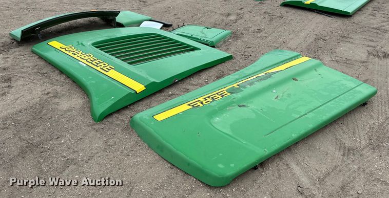 John Deere body panels - OA9710