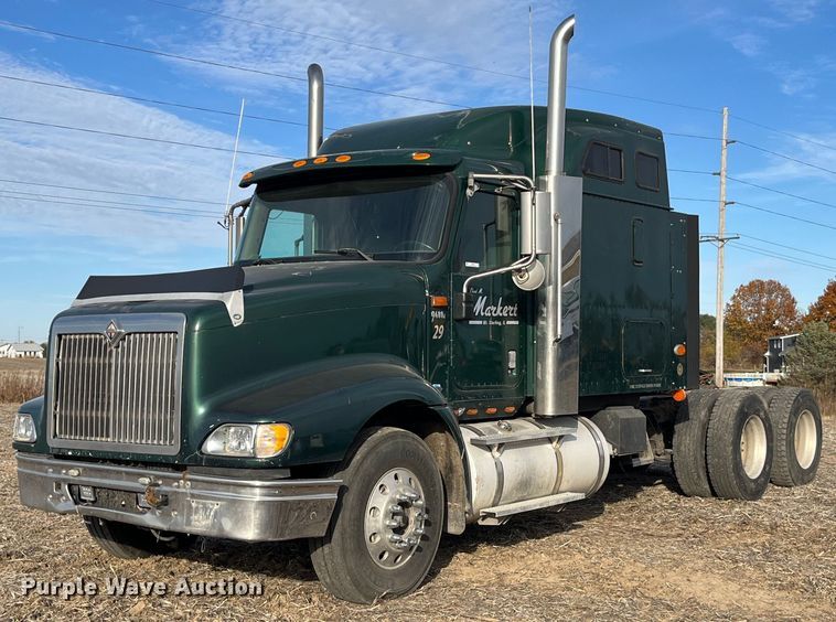 2007 International  9400i semi truck - LD9844
