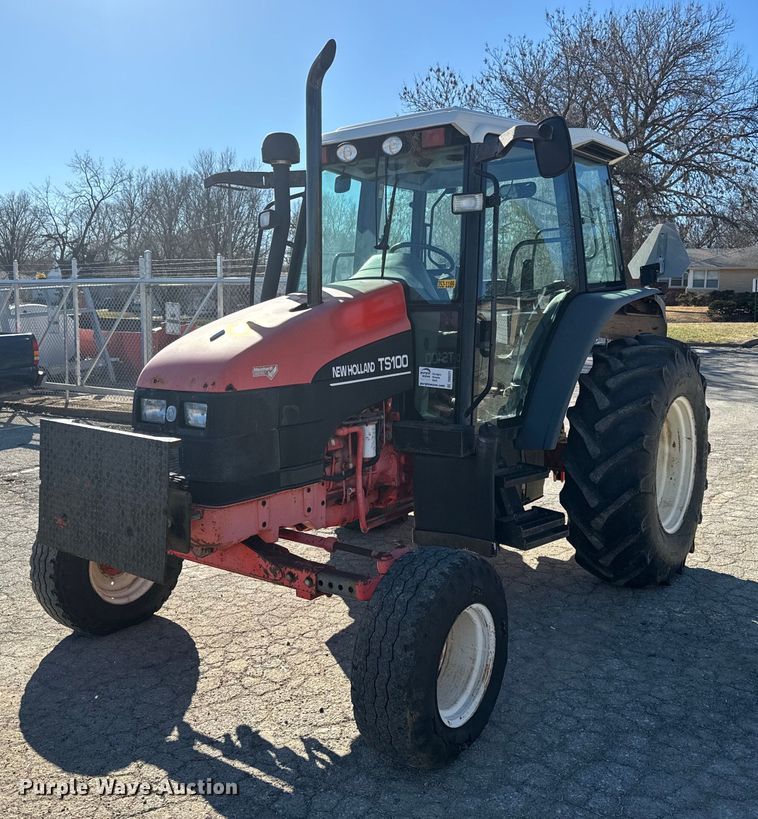 2000 New Holland TS100 tractor - DQ6221