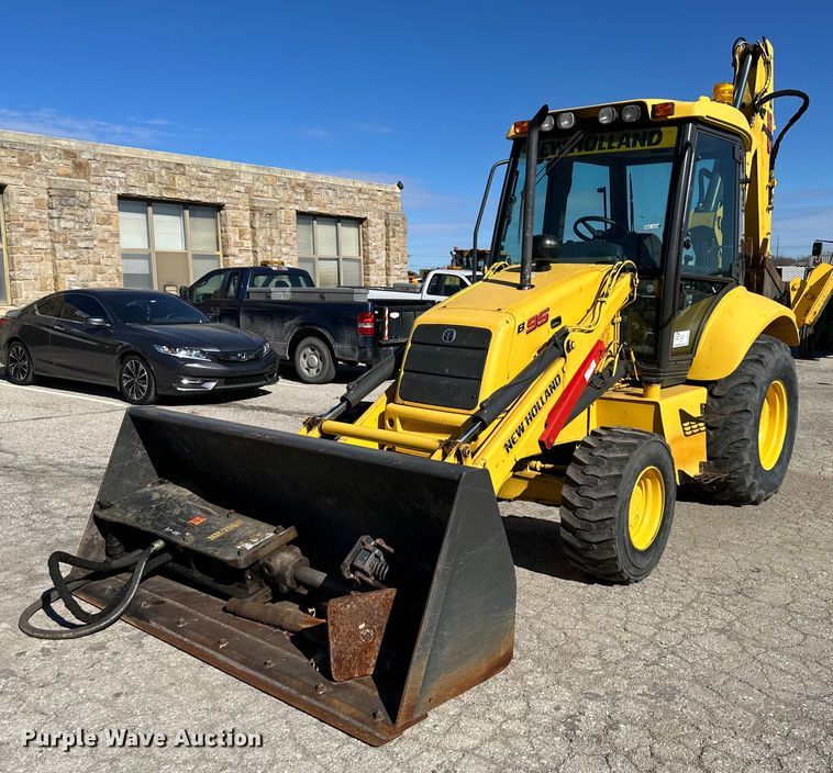 2006 New Holland B95 backhoe - DQ6227