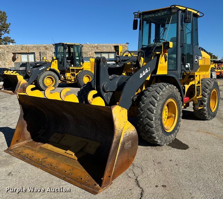 2005 John Deere 444J wheel loader - DQ6240