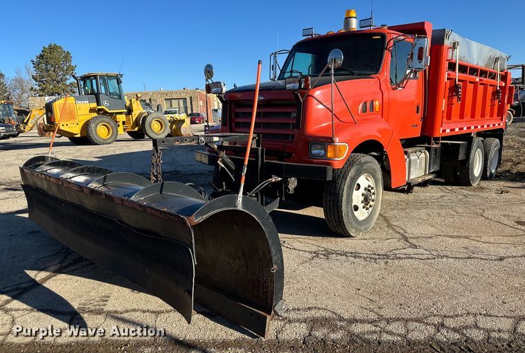 1999 Sterling LT9511 dump truck - DQ6249