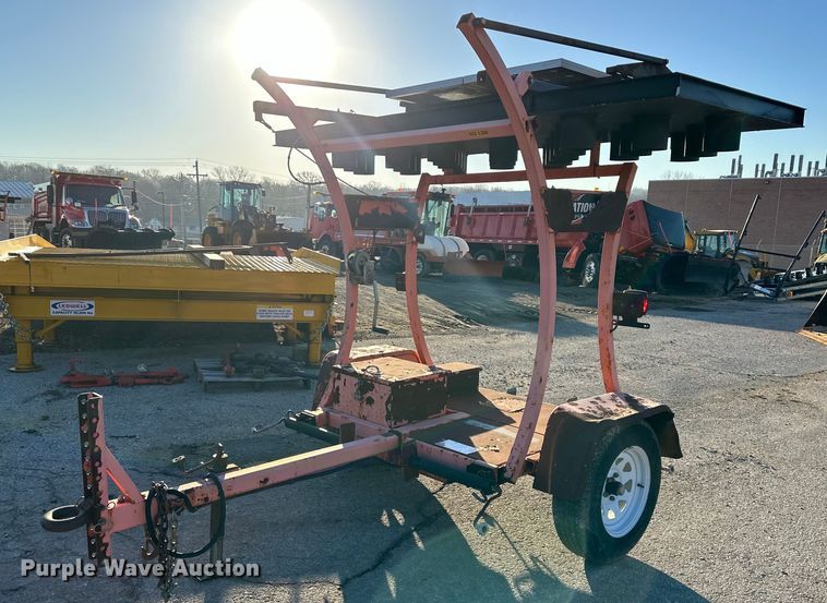 2010 National Signal 25L arrow board trailer - DQ6257