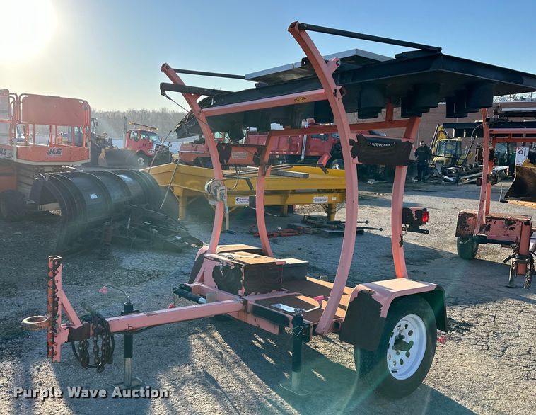 2011 National Signal Areo-lite arrow board trailer - DQ6258