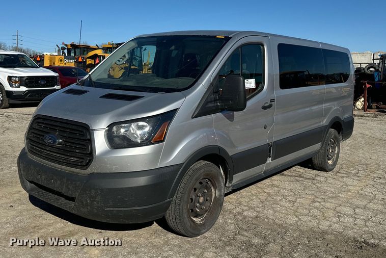 2017 Ford Transit 150 van - DQ6299