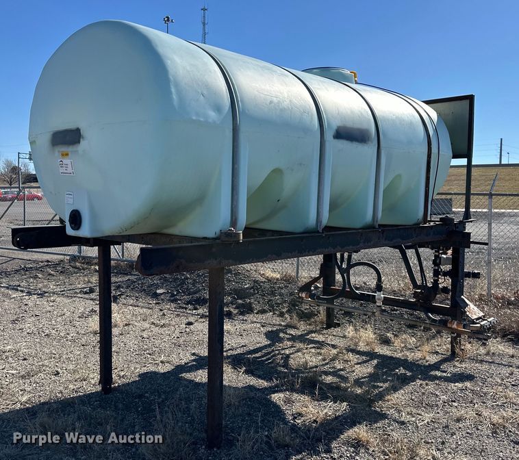 2009 Henderson salt brine tank - DQ6302