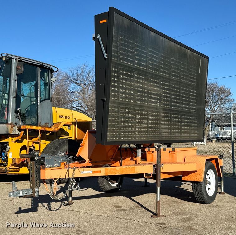 2008 Ver-Mac PCMS-1210 message board trailer - NJ9329