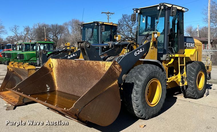 2007 John Deere 624J wheel loader - NU9355