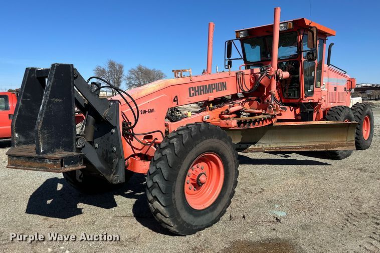 Champion 710A motor grader - OA9514