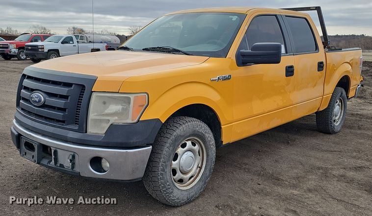 2010 Ford F150 XL SuperCrew pickup truck - DK0618