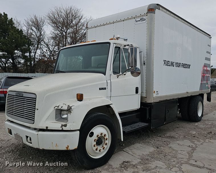 1996 Freightliner  FL70 box truck - DK0698
