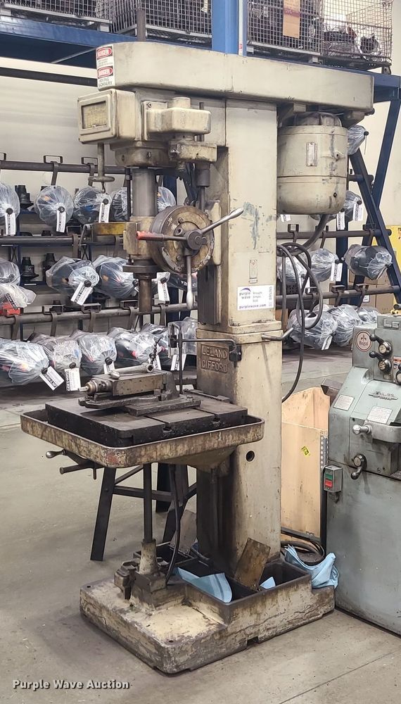 Leland Clifford milling machine - DR5265