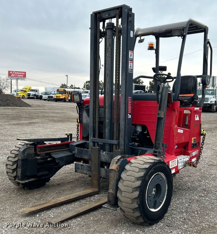 2011 Moffett M55.4 forklift - EG1266