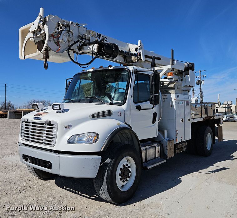 2015 Freightliner  M2 digger derrick truck - EI3562