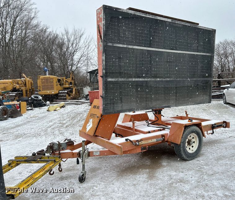 2003 Ver-Mac PCMS-1210 message board trailer - EK4092