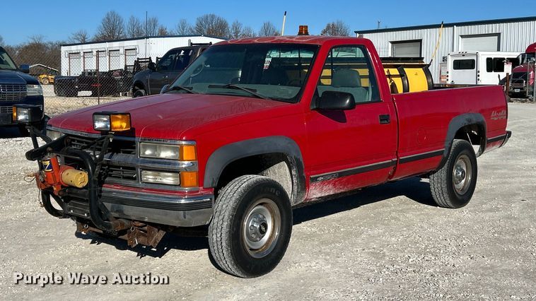 2000 Chevrolet Silverado K3500 pickup truck - EK4128