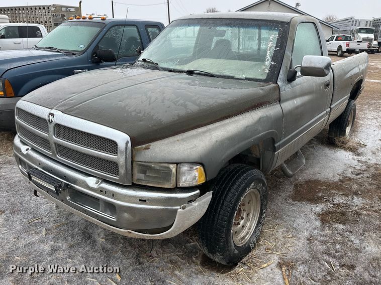 1995 Dodge ram 2500 pickup truck - JT9074