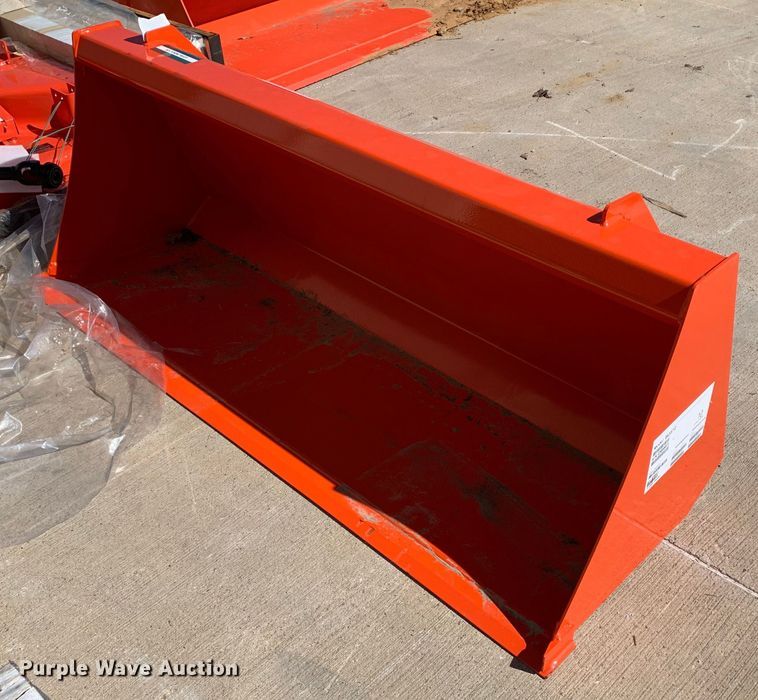 Kubota B2372 5' W loader bucket  - KX9819