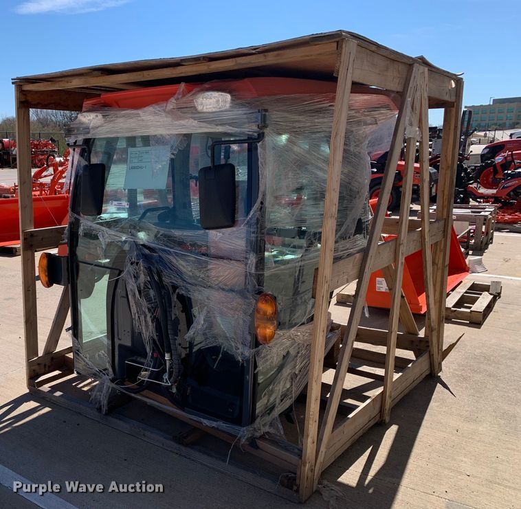 Kubota L8391 tractor cab - KX9841