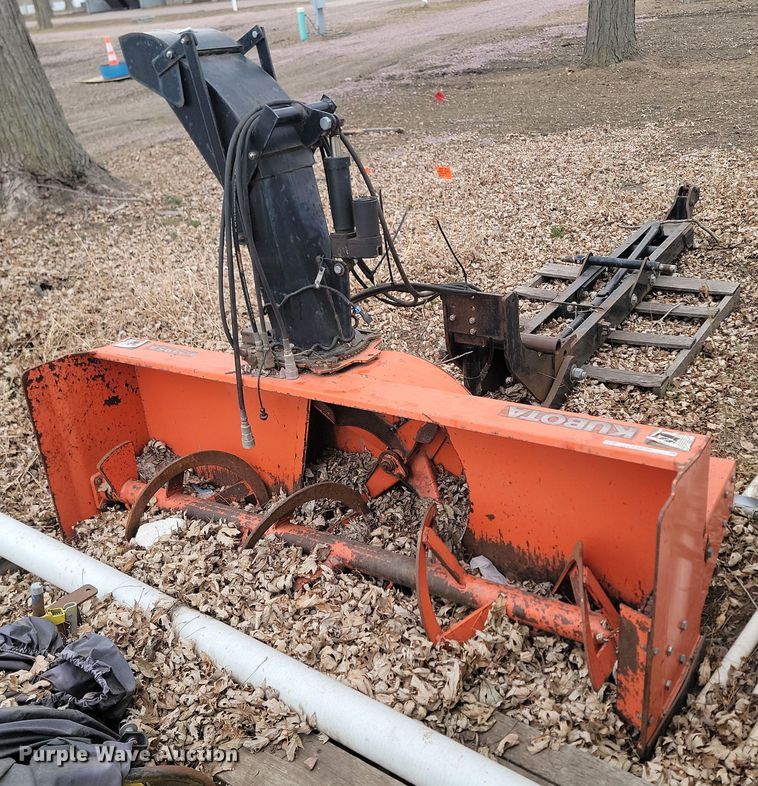 Kubota  L2195A 6' W snow blower - LA9743
