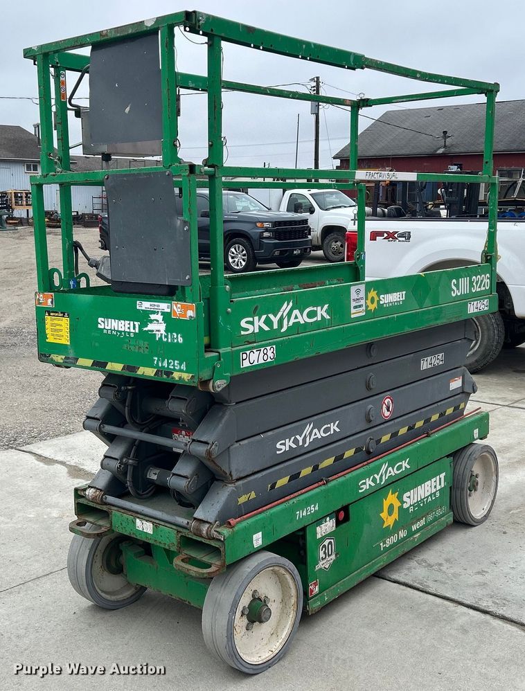 2015 Skyjack SJIII 3226 scissor lift - MO9189