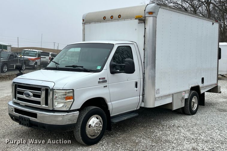 2009 Ford E450 Super Duty box truck - NJ9527