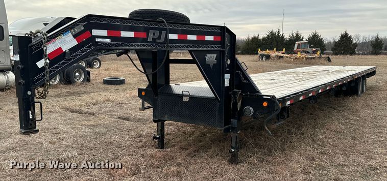 2015 PJ FD402 equipment trailer - NU9426
