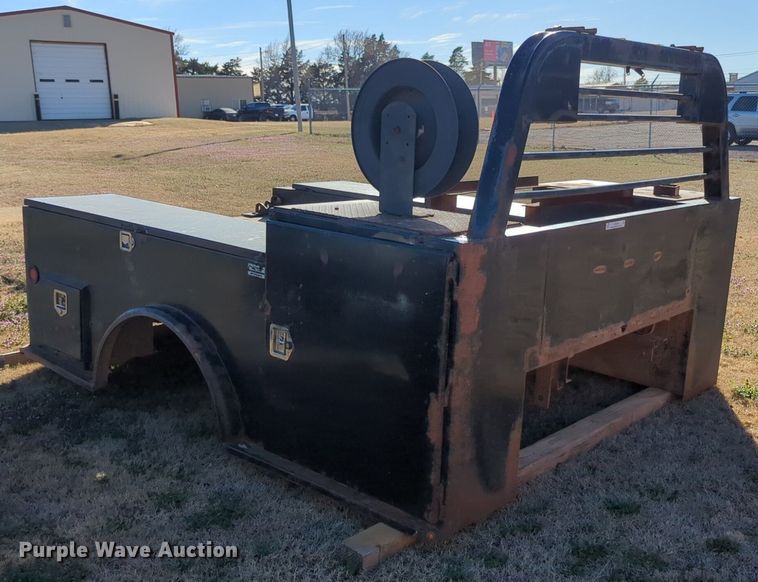 CM utility pickup truck bed - NZ9340
