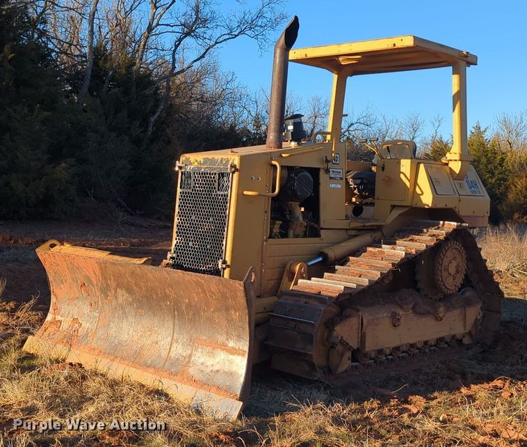1987 Caterpillar D4H dozer - NZ9342