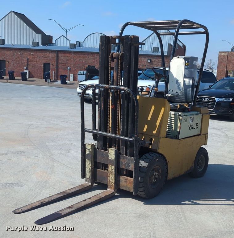 Yale G82B-025-HFS forklift - NZ9375