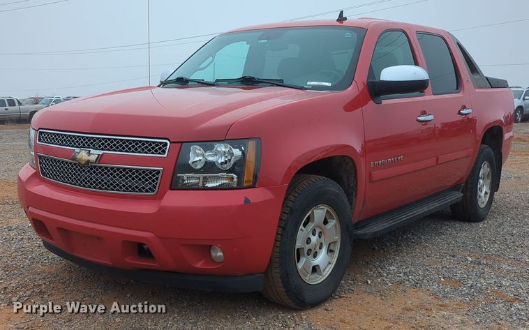 2009 Chevrolet Avalanche Crew Cab pickup truck - NZ9389