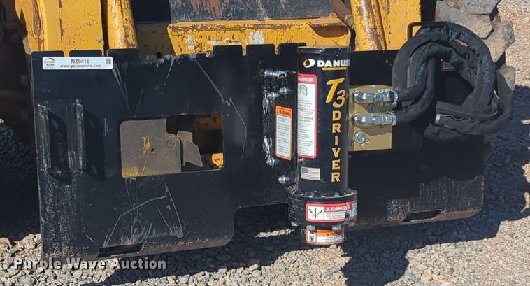 Danuser T3 skid steer post driver - NZ9416