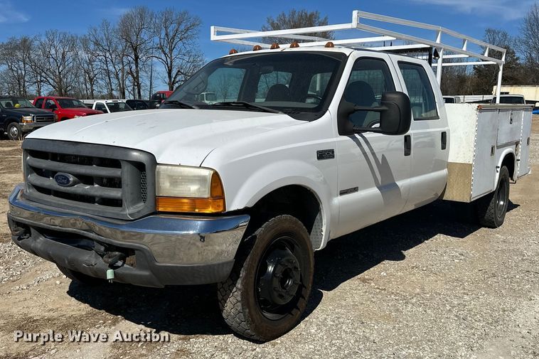 1999 Ford F550 Super Duty Crew Cab utility / service truck - OM9881