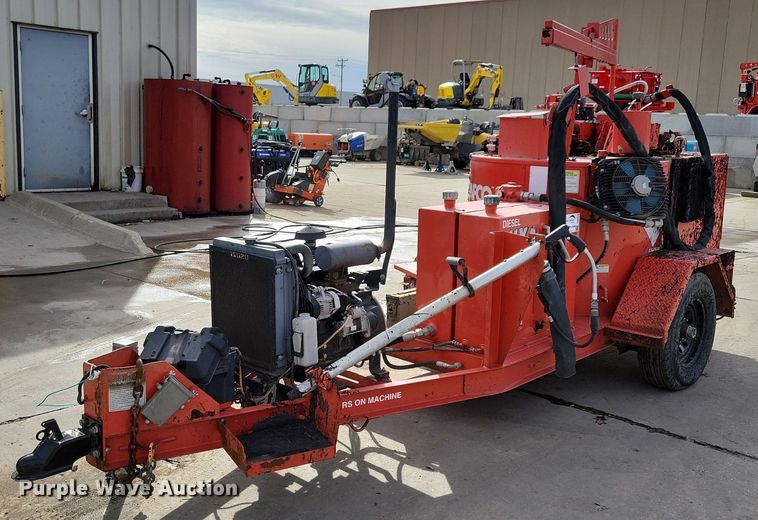 2013 Crafco EZ500 Series II melter applicator - DG0429