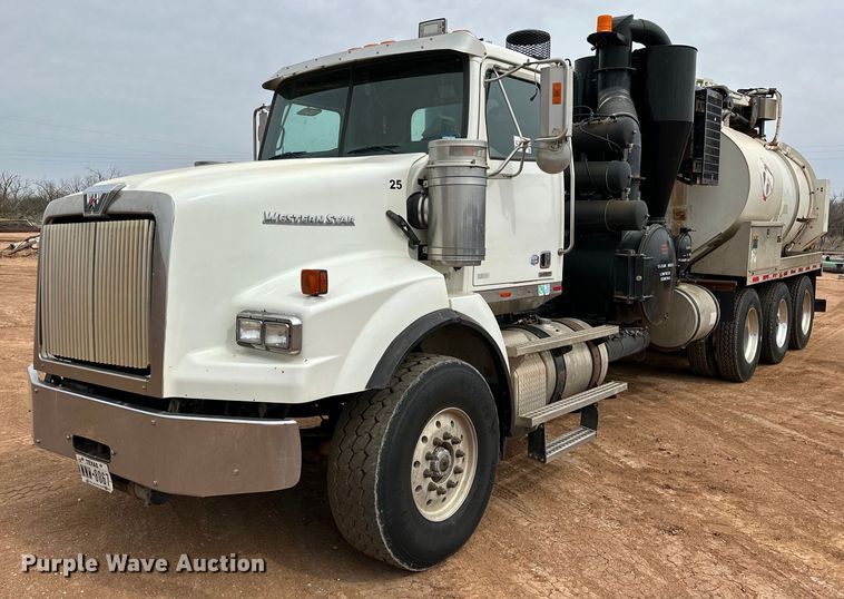 2013 Western Star 4900 hydrovac truck - DG4269