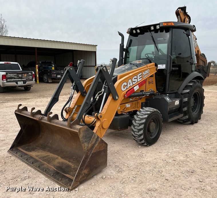 2019 Case 580 Super N backhoe - DG4272