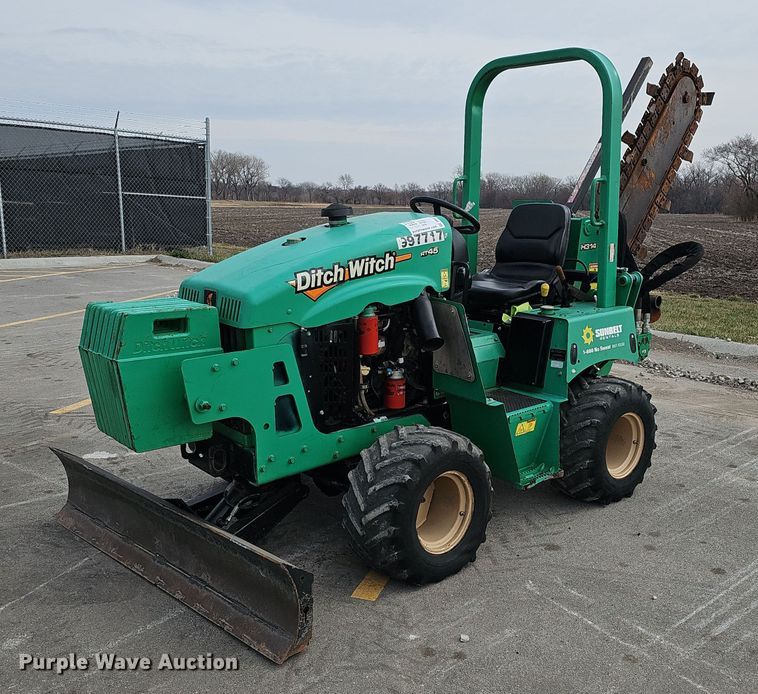 2017 Ditch Witch RT45 trencher - DK0728