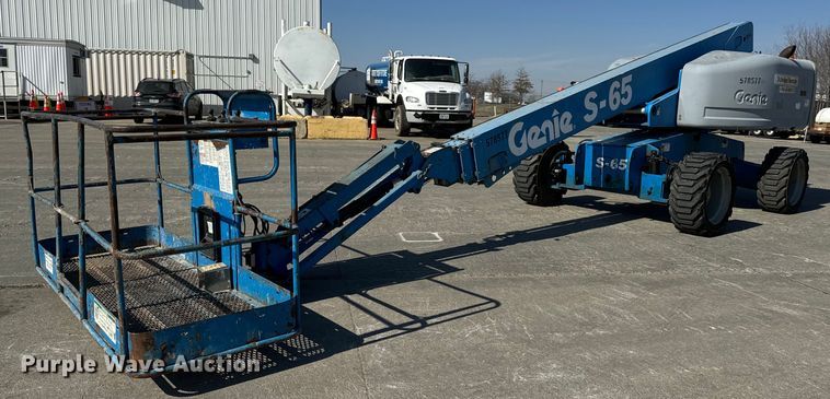2005 Genie S-65 boom lift - DL4407