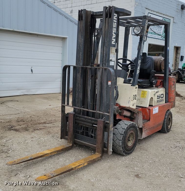 Nissan 50 forklift - DL7984