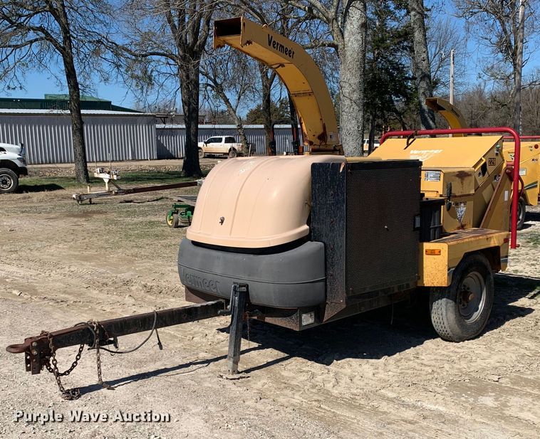2005 Vermeer BC1400XL wood chipper - DM7757