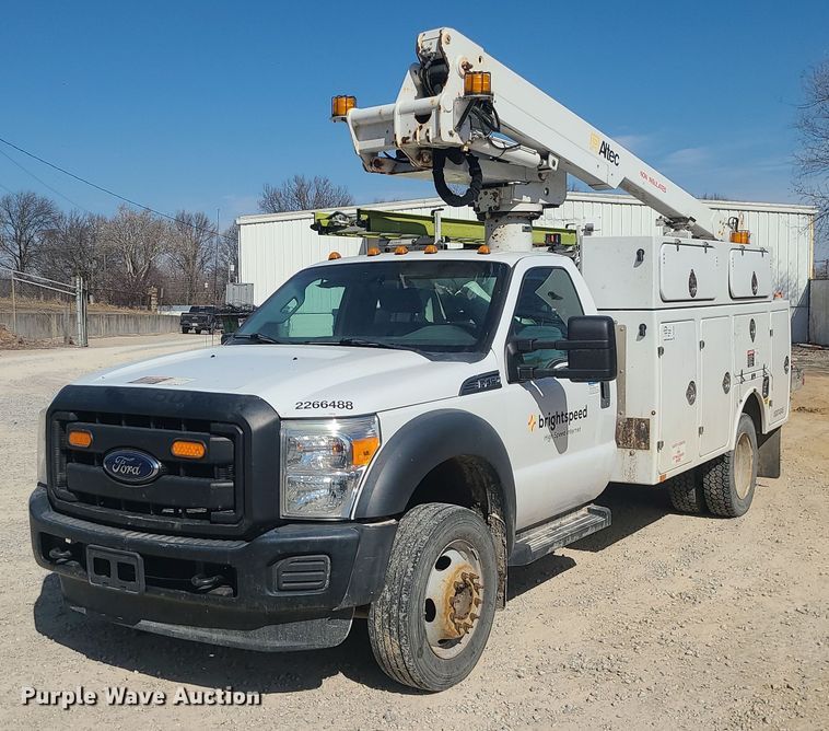 2016 Ford F450 Super Duty XL bucket truck - DS7345