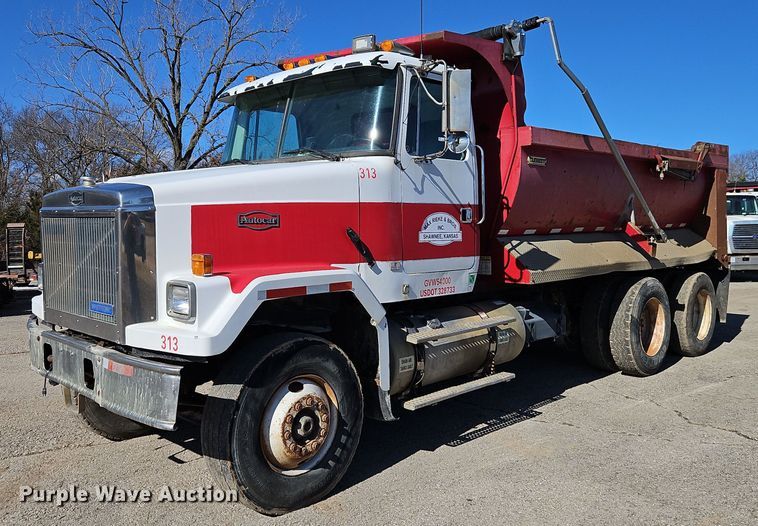 1995 Volvo Autocar dump truck - EI3524