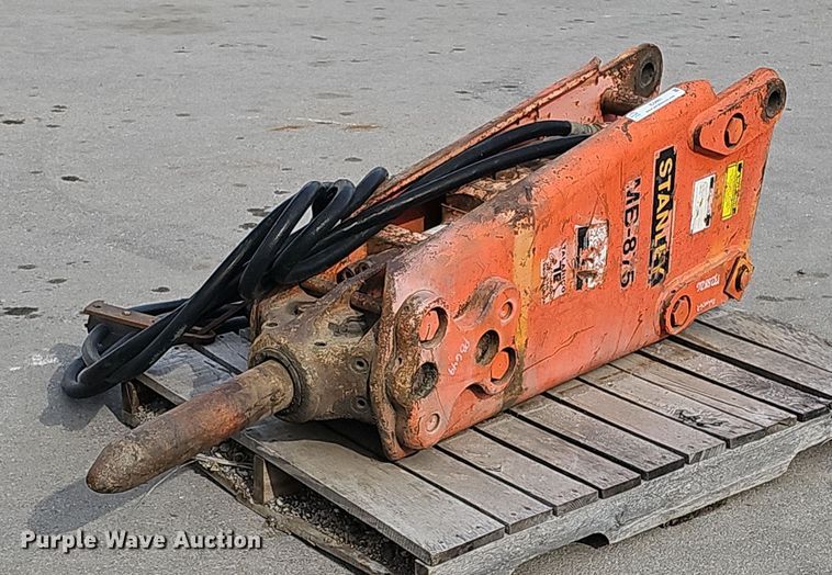 Stanley MB-875 breaker - IO9861