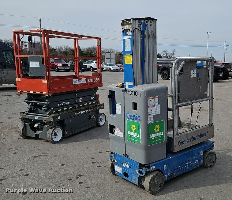 2016 Genie GR-20 vertical lift - IO9864