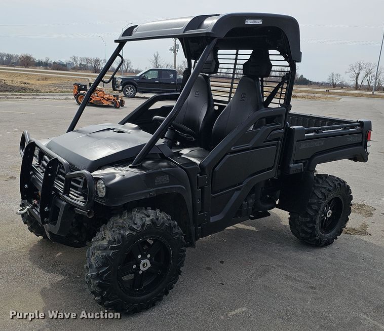 2014 John Deere Gator 825e utility vehicle - IO9866