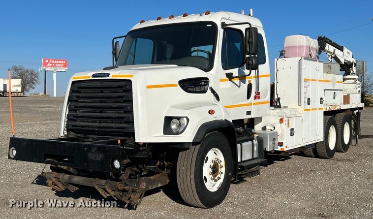 2014 Freightliner  108SD utility / service truck - KH9659