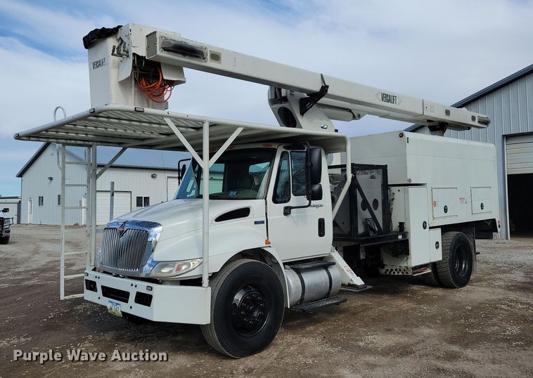 2012 International 4300 forestry bucket truck - LC9829